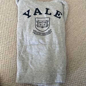 Yale hooded sweatshirt